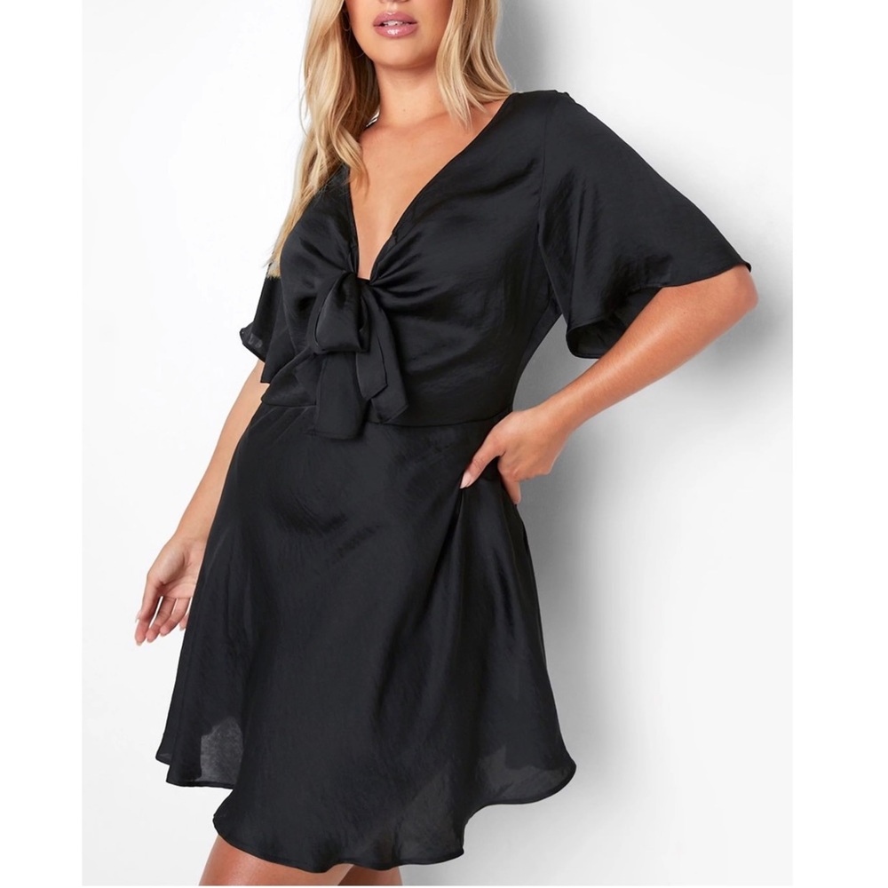 Black Plus Size Boohoo Dress - NWT - US 24